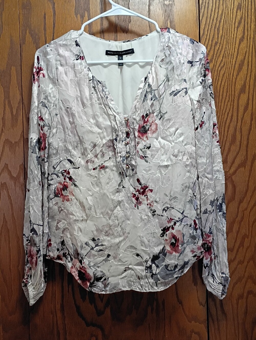 White House Black Market White Floral Crinkle V-Neck Blouse